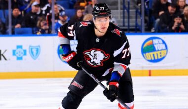 NHL trade grades: Report cards for Peterka to Mammoth