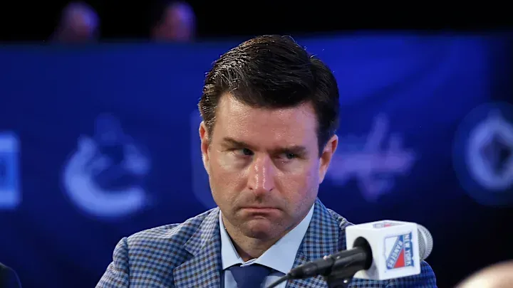 New York Rangers discuss major move with Blackhawks prior to the 2025 NHL Draft