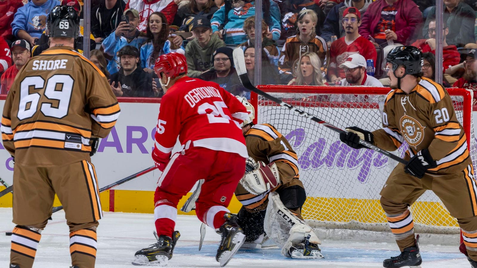 ‘Shoresy’ Stars On The Return Of Shoresy Fall Classic Vs. NHL Alumni