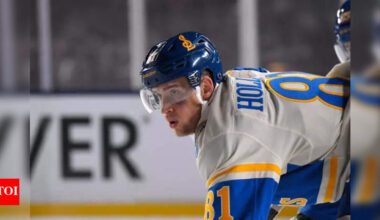 Blues stay hot but Dylan Holloway’s sudden exit leaves a chill | NHL News
