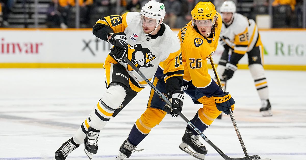 Penguins add Philip Tomasino from Nashville for fourth round pick