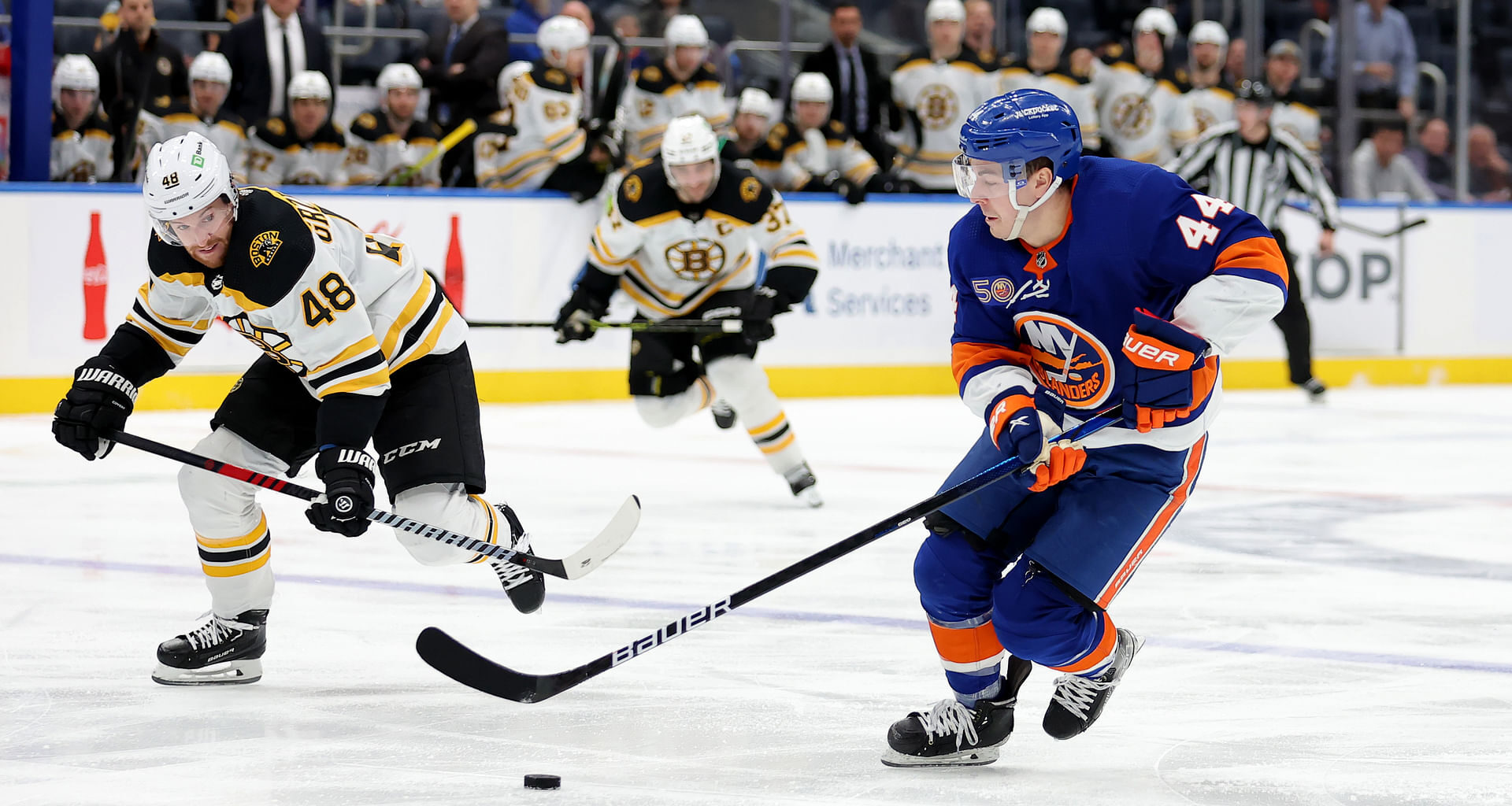 NHL: Boston Bruins at New York Islanders - Source: Imagn