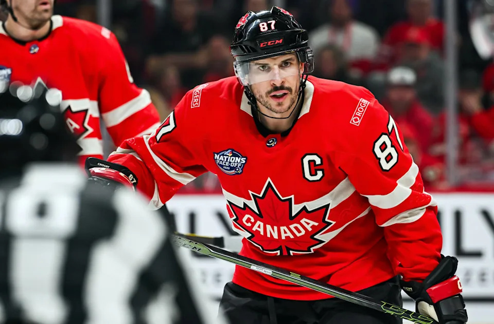 Team Canada forward Sidney Crosby (87)David Kirouac-Imagn Images