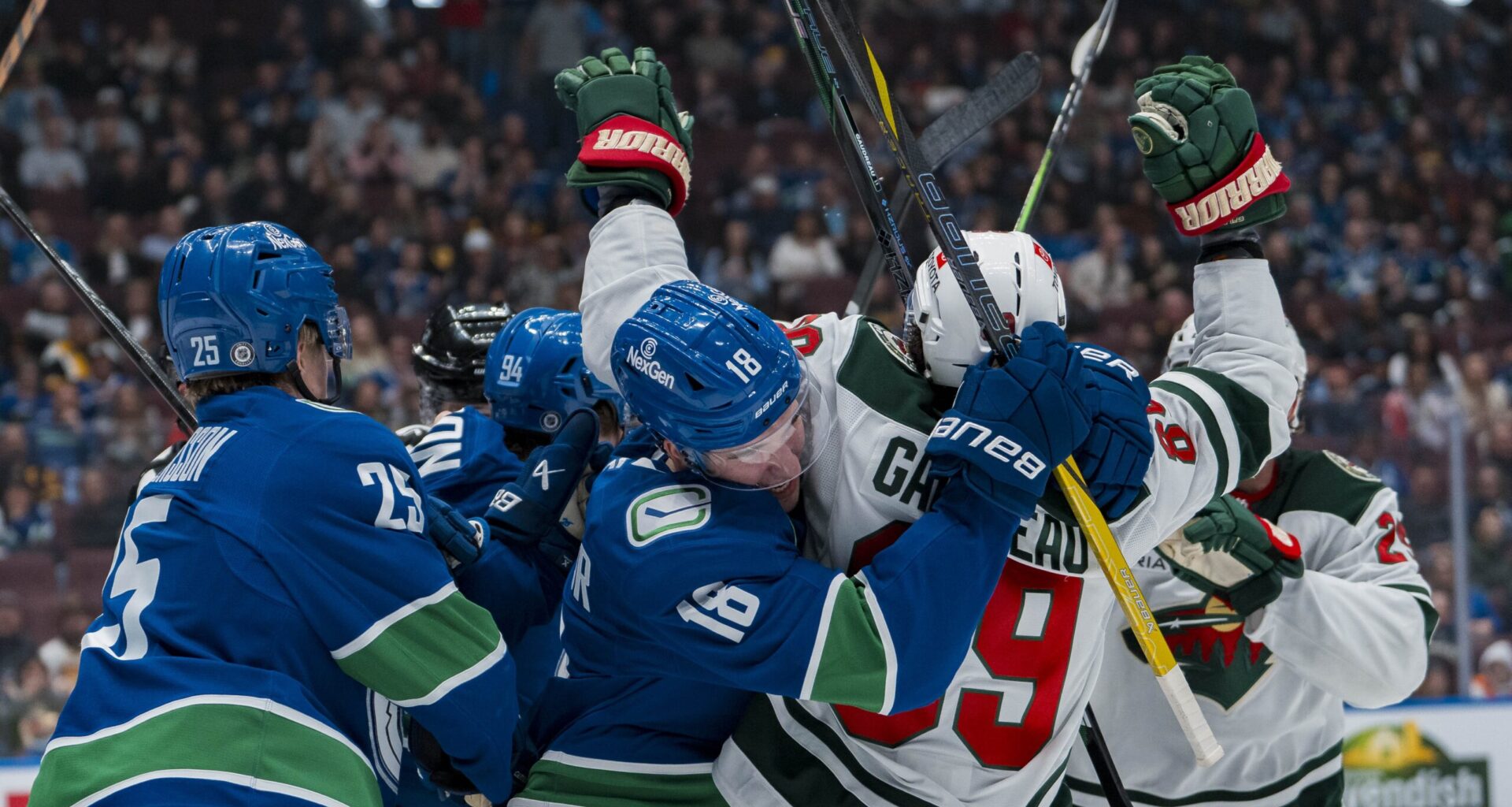Elias Pettersson battles shadows of past glory as Vancouver Canucks cling to flickering star