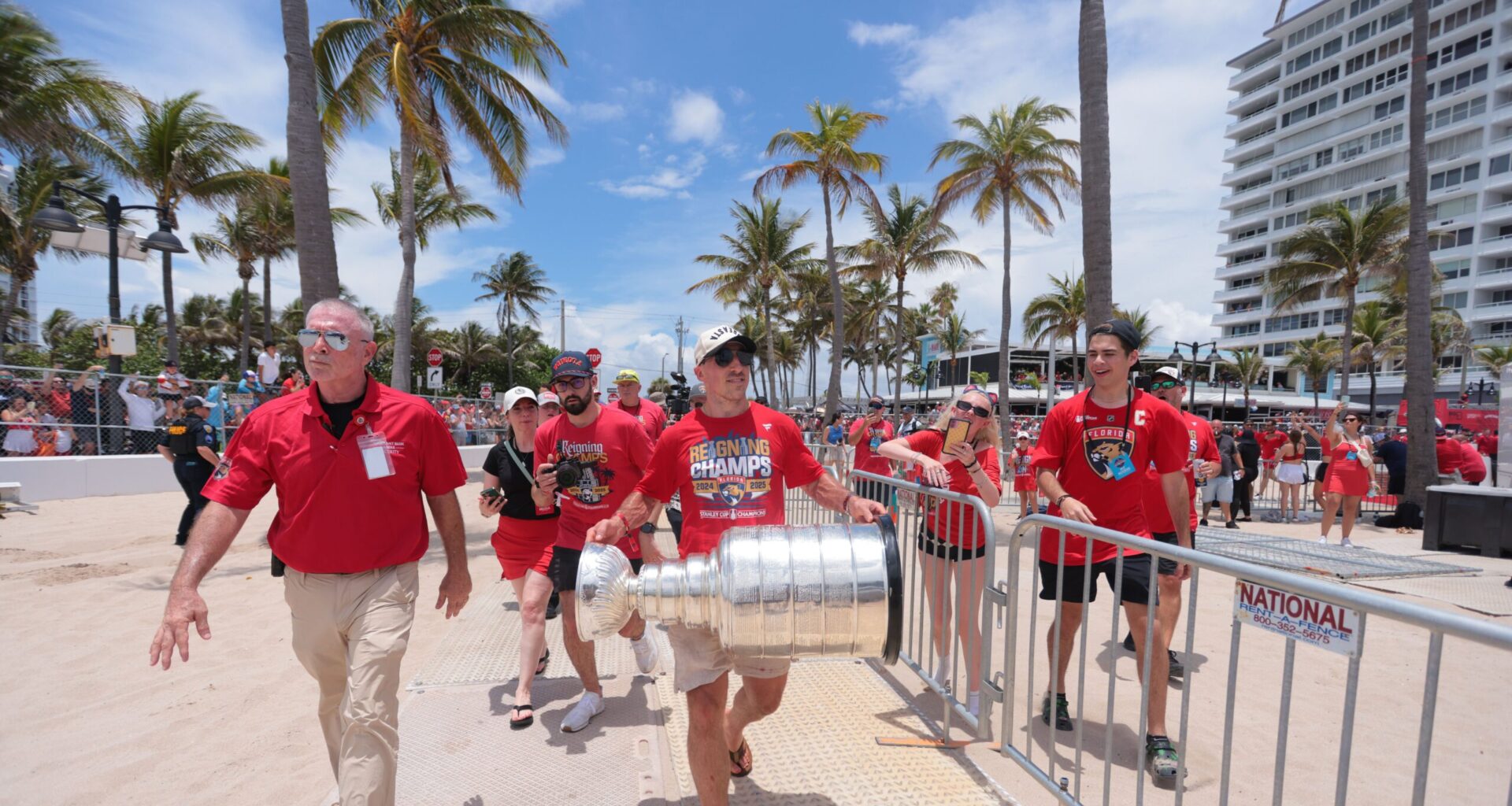 Brad Marchand’s mother steals the spotlight with a heartwarming expression of pride that resonates deeply