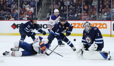 NHL: Edmonton Oilers at Winnipeg Jets - Source: Imagn