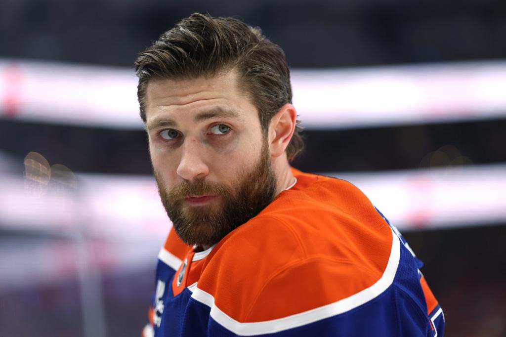 Best prop bets for Panthers vs. Oilers