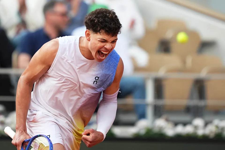 Shelton at the French Open. (Dimitar Dilkoff/AFP via Getty Images)