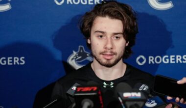 RUMEUR: Les Canucks tenteraient un échange pour se protéger du possible départ de Quinn Hughes