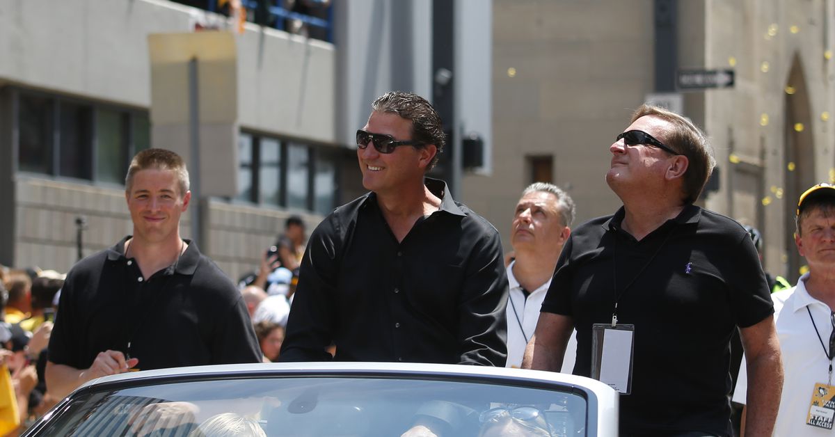 Mario Lemieux, Ron Burkle trying to buy Penguins back?