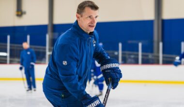 Canucks Assistant Coach Abruptly Walks Out on Vancouver to Join Rick Tocchet and the Flyers