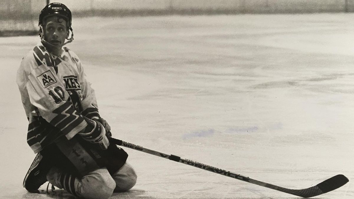 Hockey World Mourns the Passing of Former NHL First Round Pick at the Age of 58