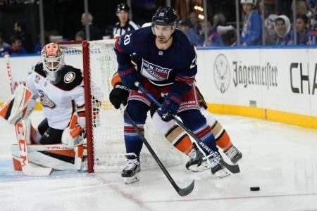 Chris Kreider vs the Ducks