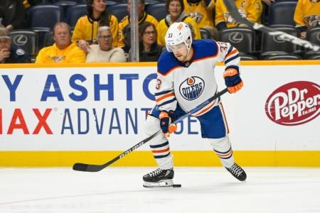 Viktor Arvidsson with the Edmonton Oilers. Viktor Arvidsson with the Edmonton Oilers.
