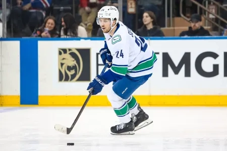 Vancouver Canucks forward Pius Suter.