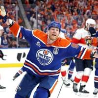 Panthers beat Oilers in double-overtime to level NHL Stanley Cup Final | National