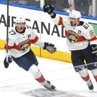 Panthers on brink of Stanley Cup repeat after 5-2 win over Oilers | Northwest & National News