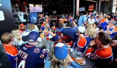 Edmonton Oilers fans flock to Trolley 5 to watch Stanley Cup Final