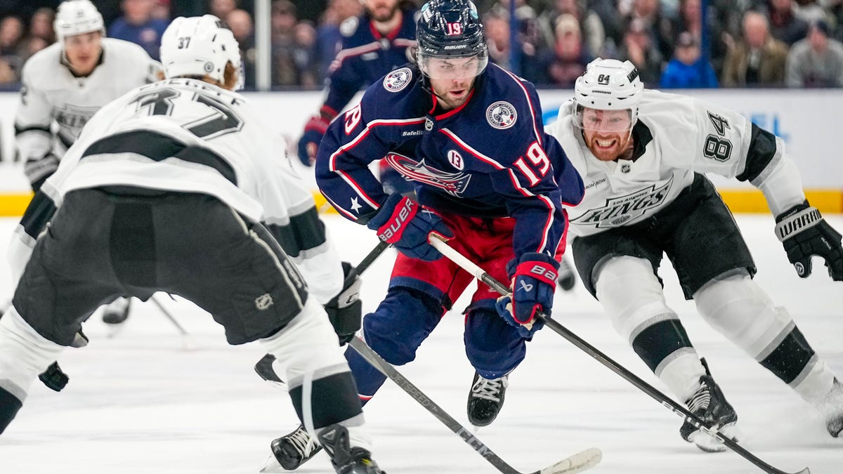 Columbus Blue Jackets GM Waddell to open talks on Fantilli's next contract this summer