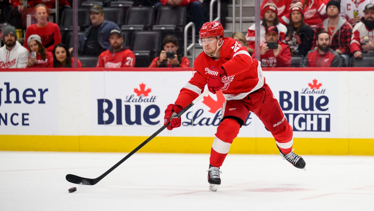 Detroit Red Wings will be active in boosting offensive attack that was lacking