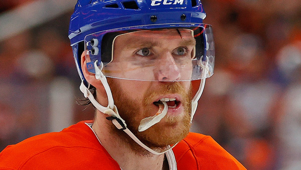 Panthers, Oilers players to watch