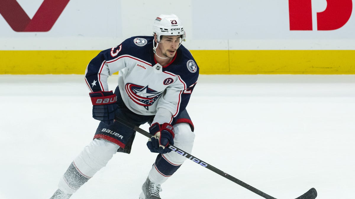 Columbus Blue Jackets' Sean Monahan voted Masterton Trophy winner