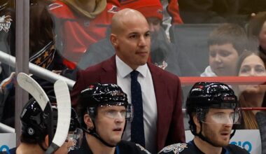 Capitals coach Spencer Carbery wins Jack Adams Award