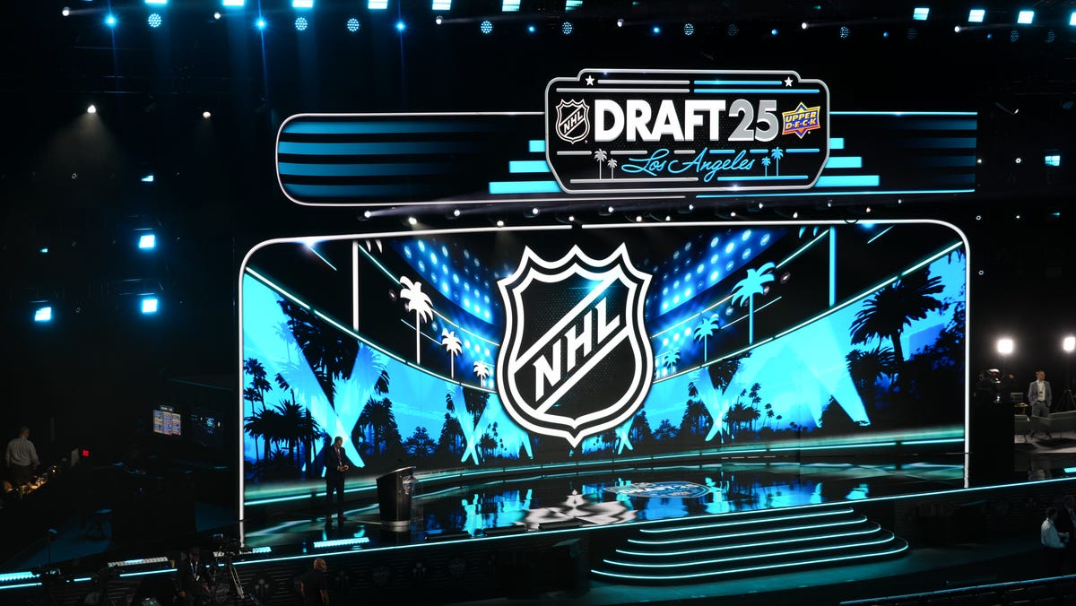 Day 2 live updates as Red Wings hold 8 picks