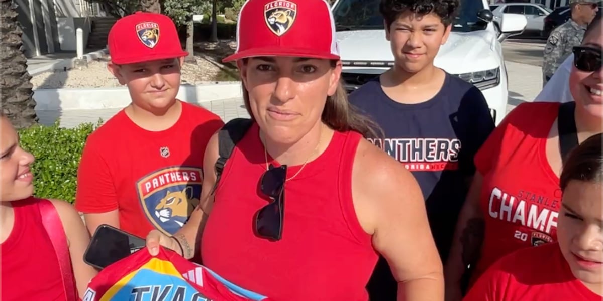 Florida Panthers fans from Palm Beach County gather on Fort Lauderdale Beach for victory parade