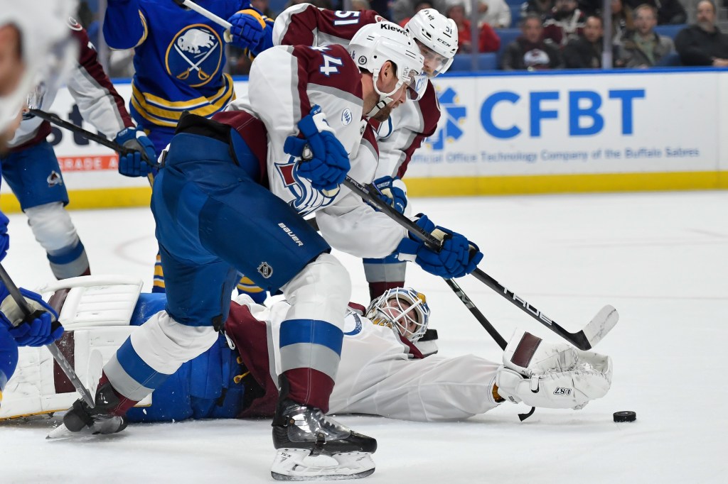 Scott Wedgewood's whirlwind week leads to first Avalanche win