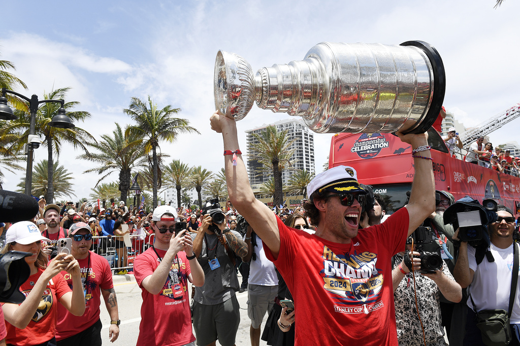 Panthers savor 2nd consecutive Stanley Cup