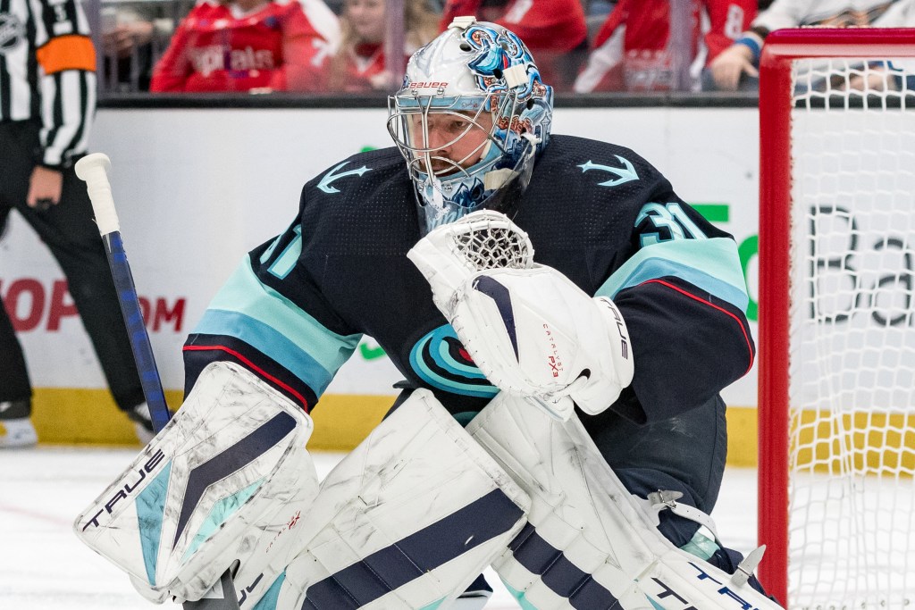 Three Takeaways - Grubauer shines in Kraken win over Utah