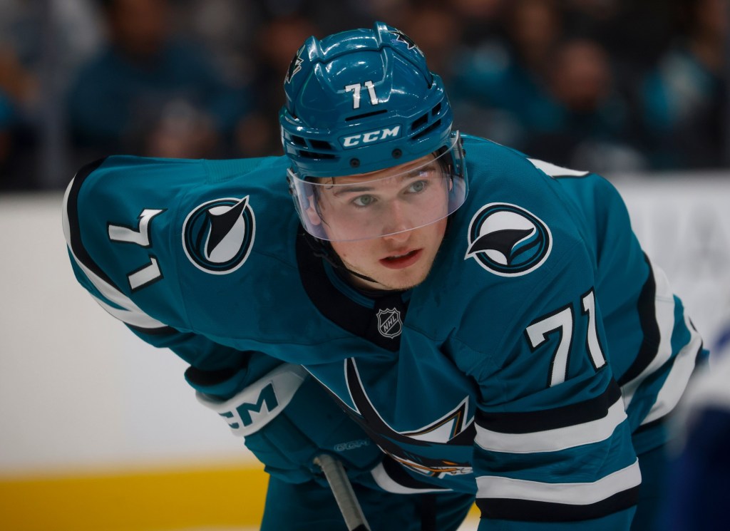 Canadiens' Lane Hutson wins Calder Trophy; Macklin Celebrini third