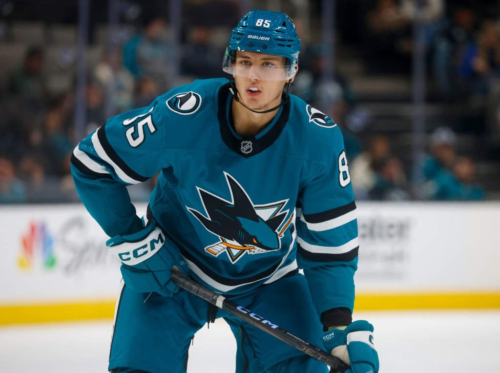 San Jose Sharks sign Shakir Mukhamadullin to one-year contract