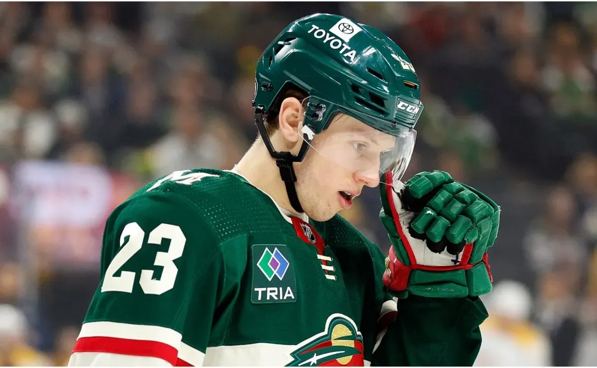 NHL News: Elias Pettersson's Canucks reportedly learn 'low-ball' offer won't cut it in trade for Wild's Marco Rossi