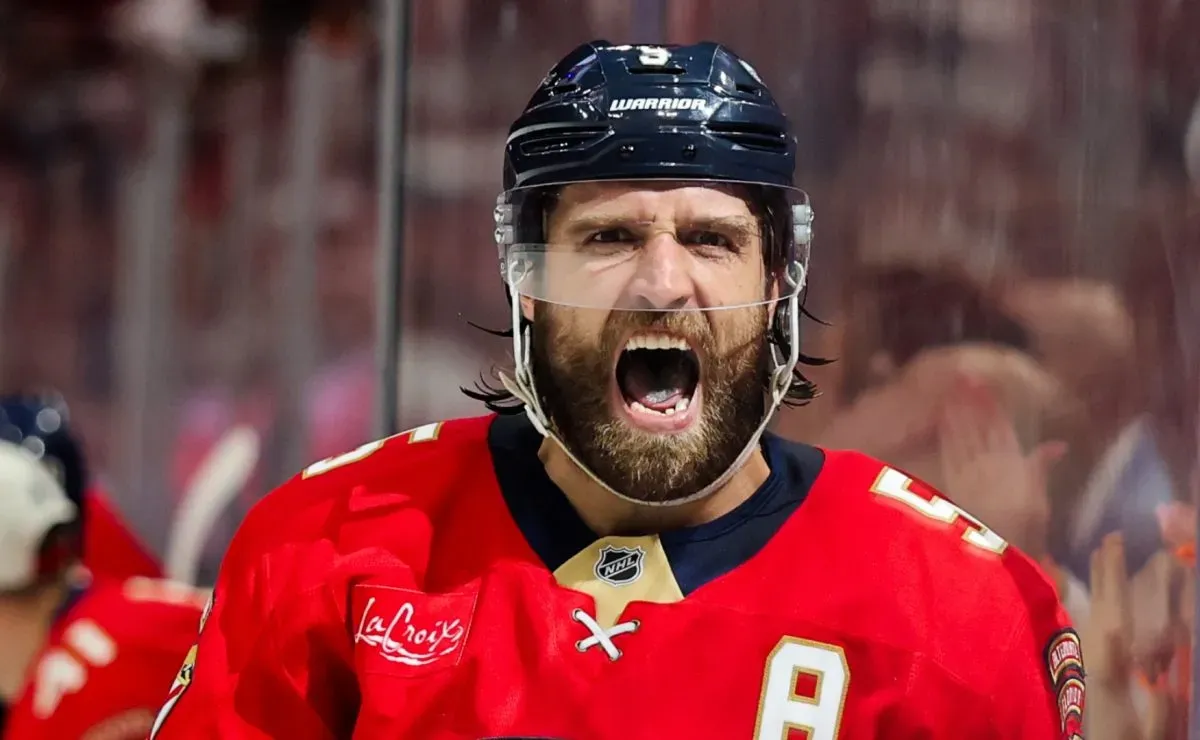 NHL News: Aaron Ekblad is reportedly putting pressure on Brad Marchand with final decision on future with Panthers