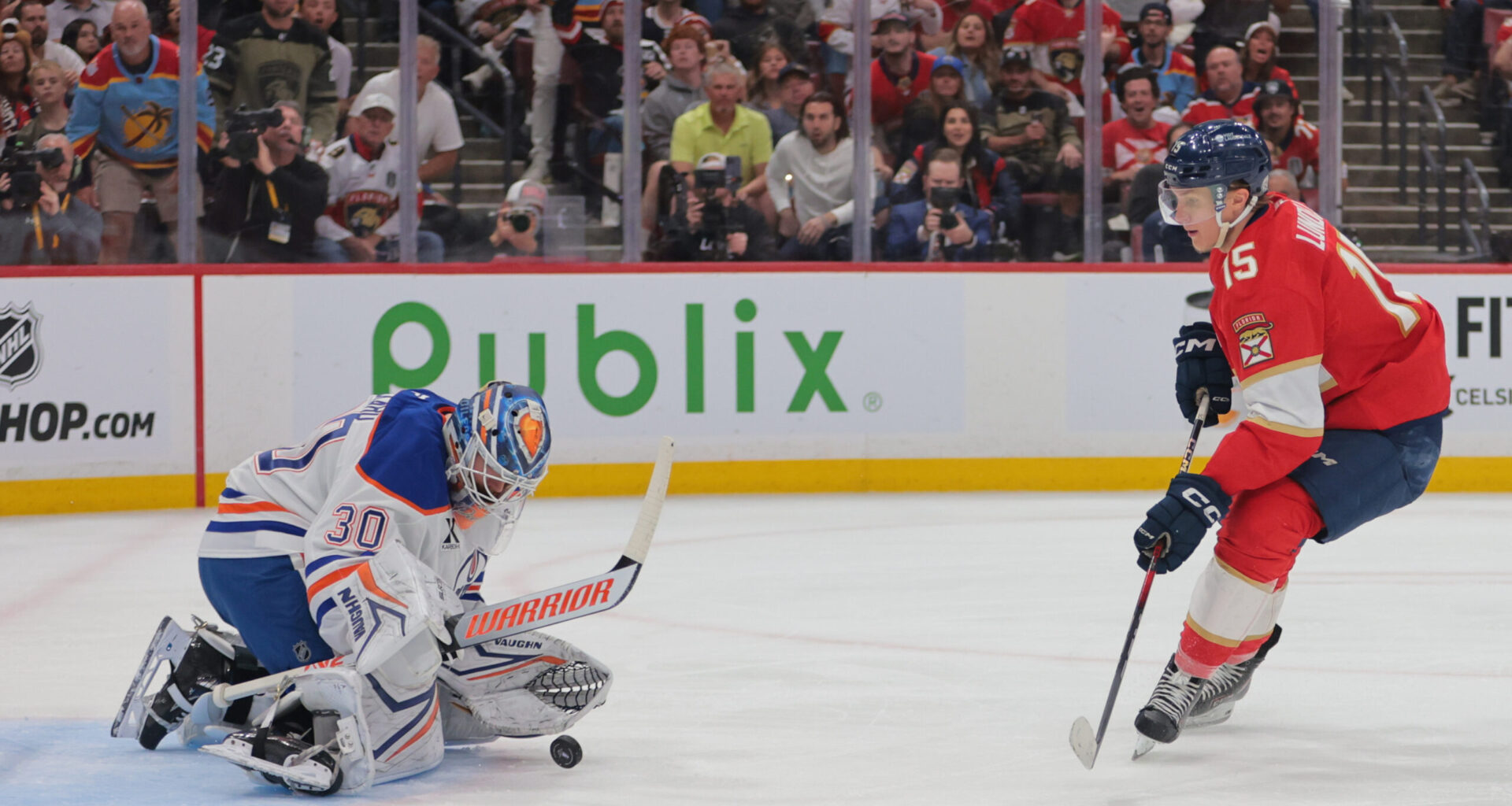 Oilers' Best Goaltending Options for Next Season - The Hockey Writers - Edmonton Oilers