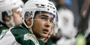 Carter Bear skating for the Everett Silvertips