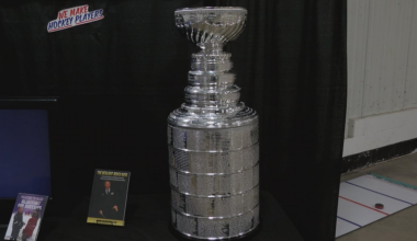 Replica Stanley Cup excites young Rochester hockey players