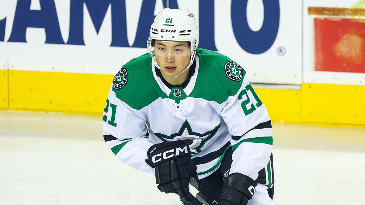 Dallas Stars left wing Jason Robertson (21) skates during the warmup period against the Calgary Flames at Scotiabank Saddledome
