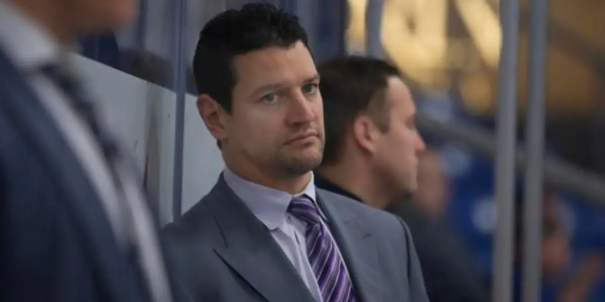 Dan Hinote coaching for US Hockey