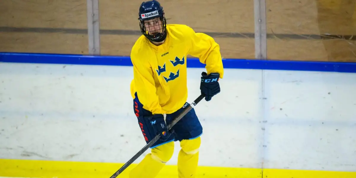 Eric Nilson skating for Team Sweden