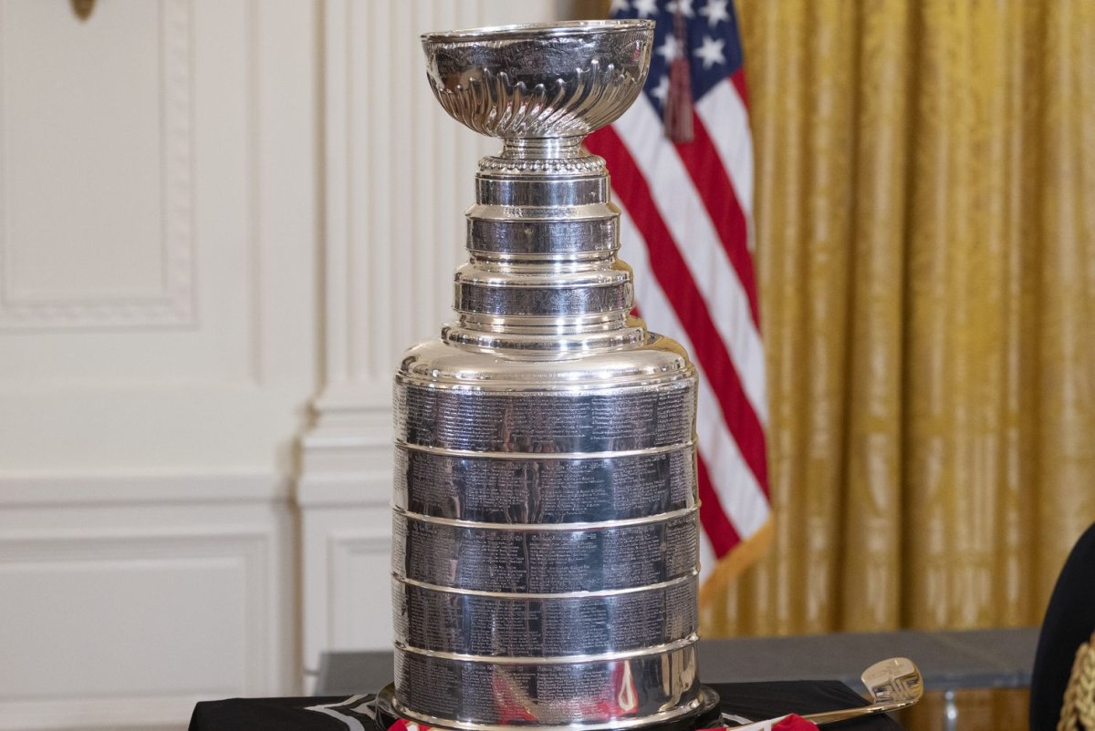 Florida Panthers appear to have damaged Stanley Cup