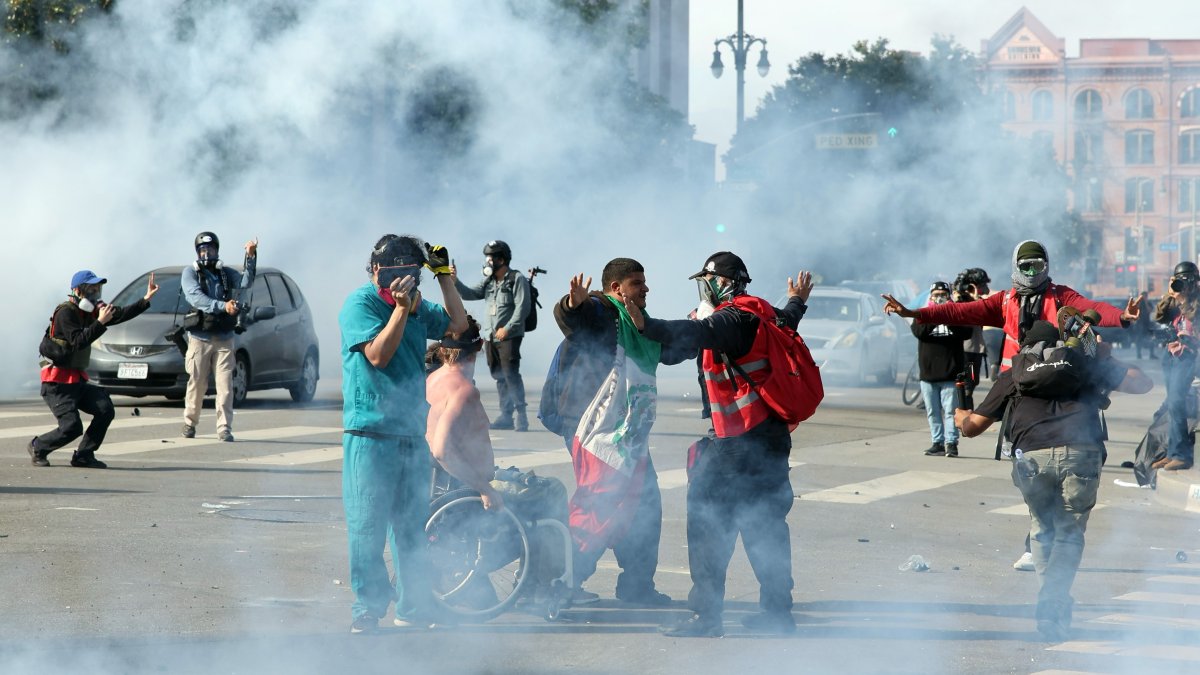 How ‘No Kings’ rally in downtown LA suddenly turned chaotic – NBC Los Angeles