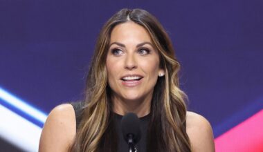 NHL Draft 2025: Meredith Gaudreau's Emotional Standing Ovation