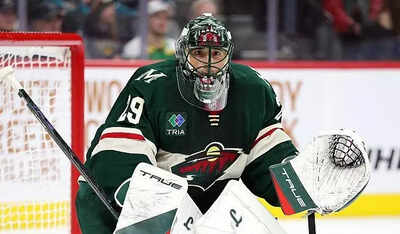 Marc-Andre Fleury was honored by Calgary fans in an emotional NHL farewell appearance