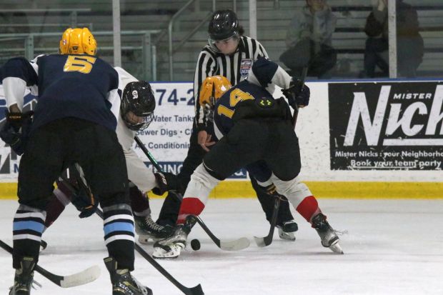 The Riverview Gabriel Richard ice hockey team earned a 2-0...