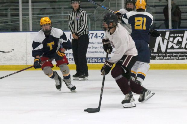 The Riverview Gabriel Richard ice hockey team earned a 2-0...