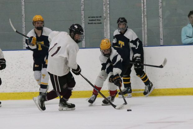 The Riverview Gabriel Richard ice hockey team earned a 2-0...