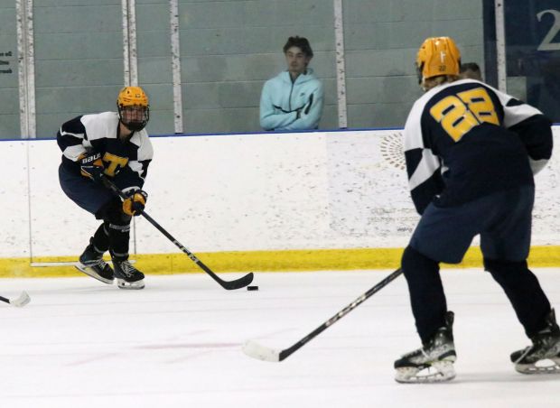 The Riverview Gabriel Richard ice hockey team earned a 2-0...